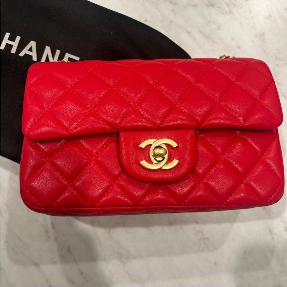 CC chain bag